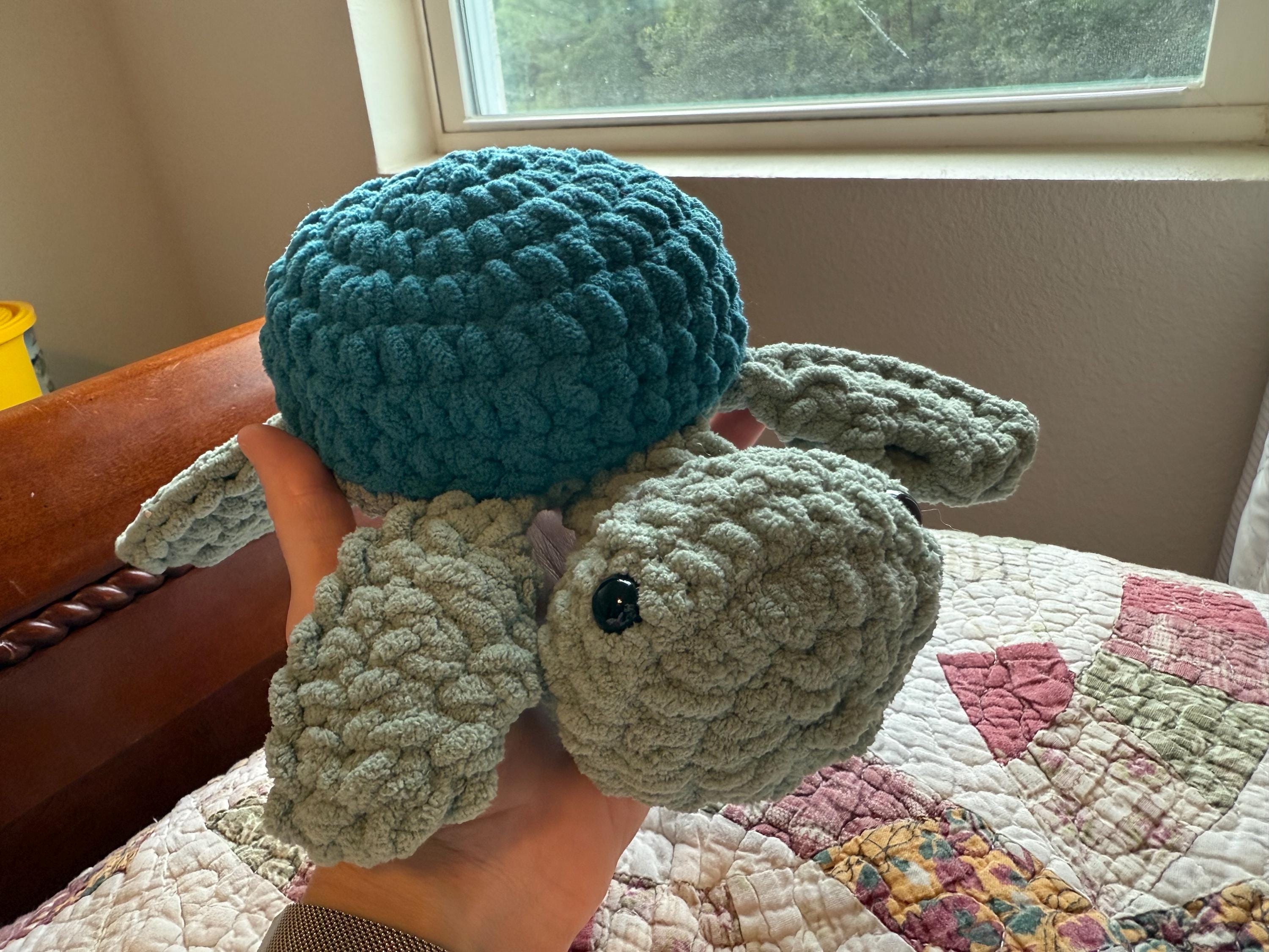 Crocheted Sea Turtle Plush Toy: Green & Blue Amigurumi