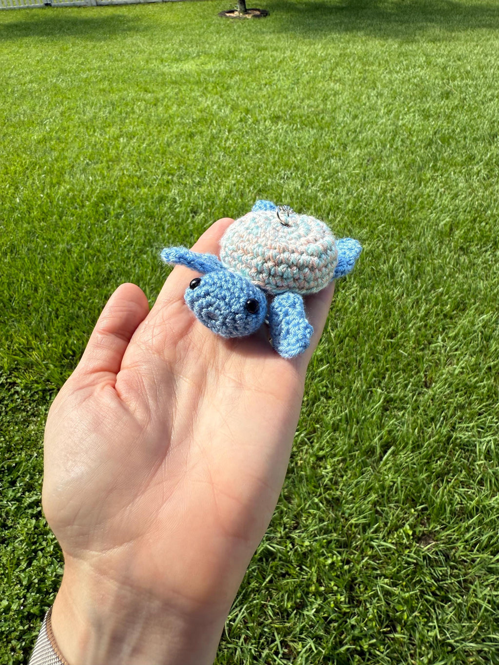 Amigurumi Sea Turtle Keychain: Crochet Backpack Buddy