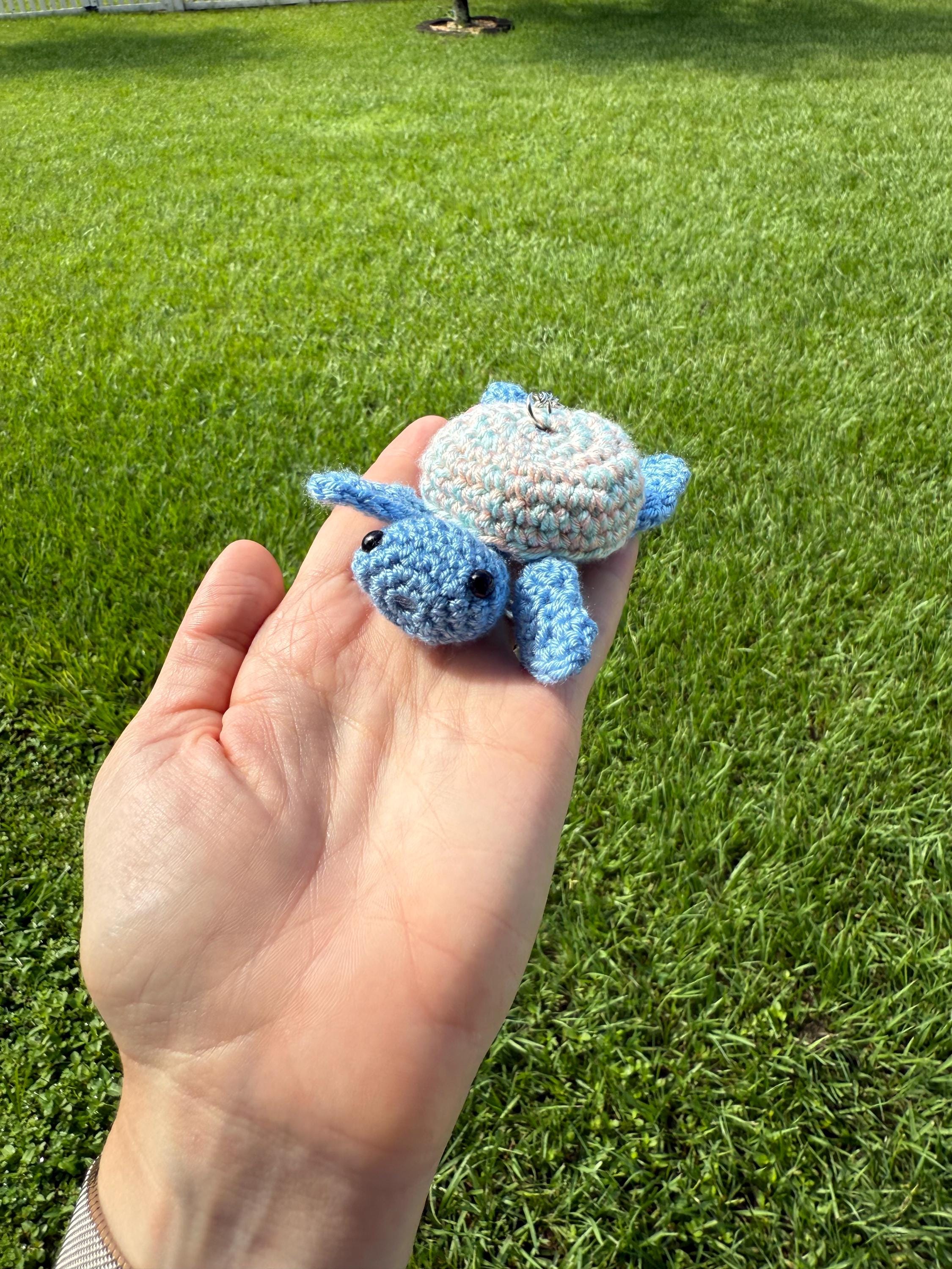Amigurumi Sea Turtle Keychain: Crochet Backpack Buddy