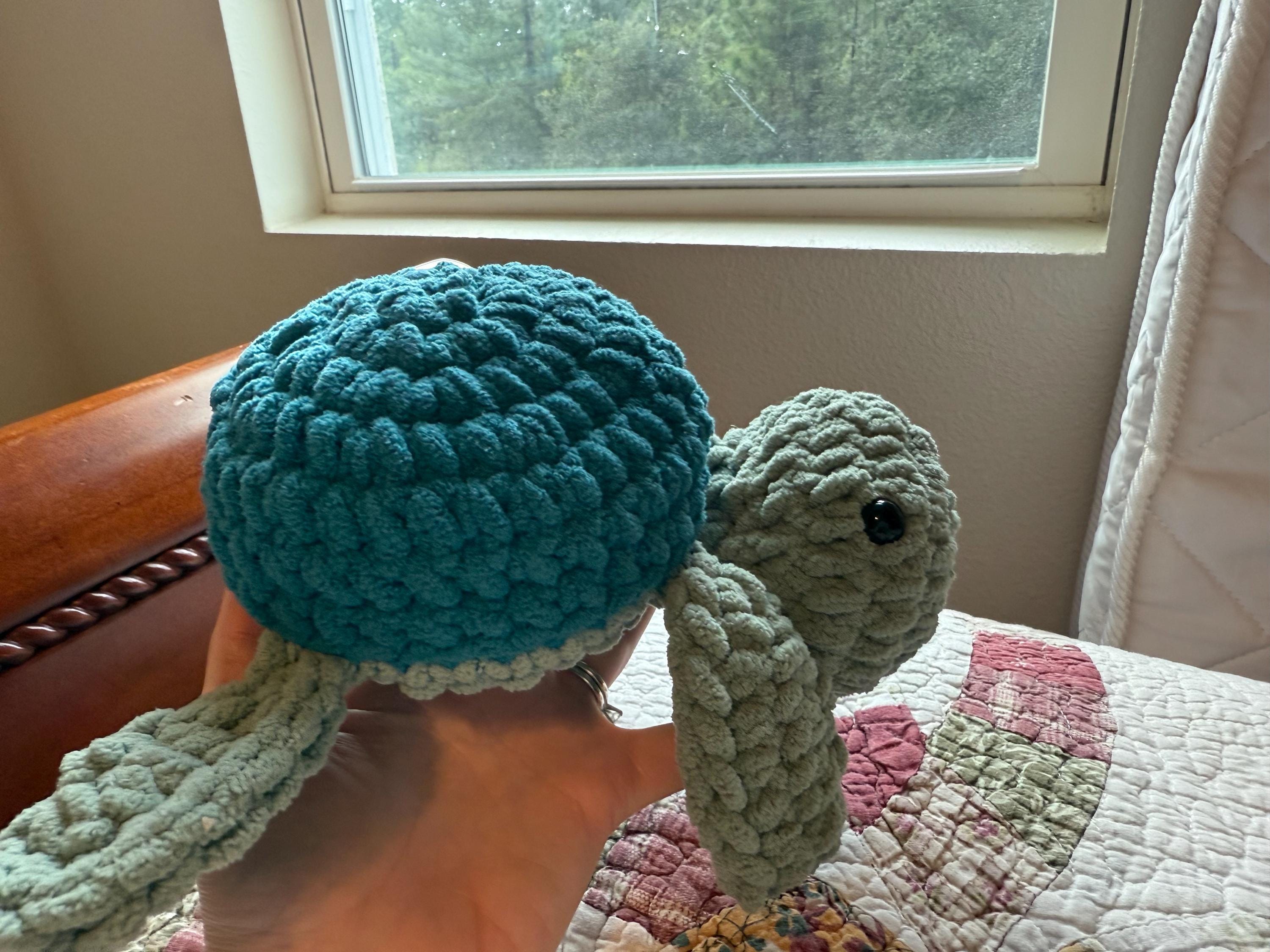 Crocheted Sea Turtle Plush Toy: Green & Blue Amigurumi
